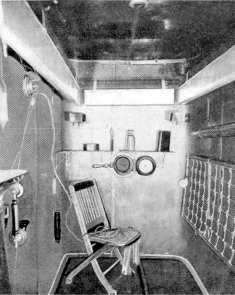 048.jpg