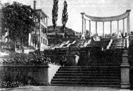 Escalera de dolomita en Kislovodsk