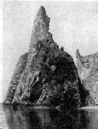 Peña de toba volcánica. Raradag (Crimea)